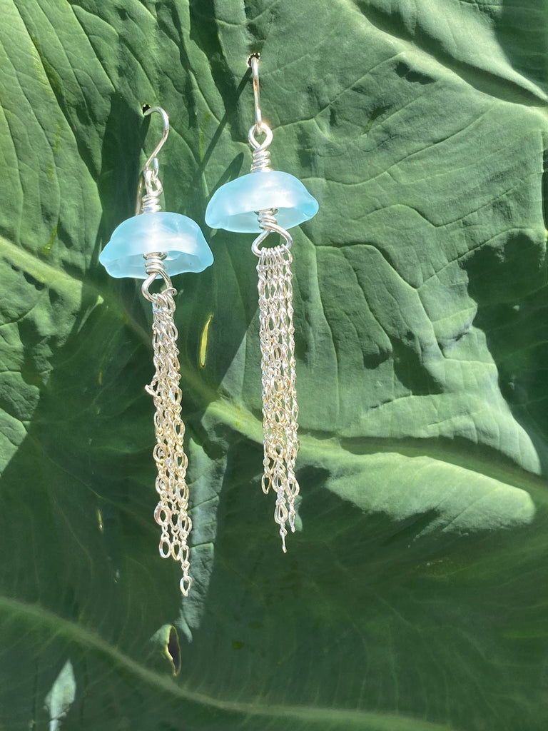 TIMBEE LO Jellyfish Crystal Beads Earrings Glossy Lightweight and Elegant -  Shop timbeelo Earrings & Clip-ons - Pinkoi